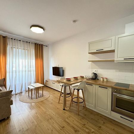 Apartment In The Heart Of Old Bazaar, Tirana - Hana Apartments Esterno foto