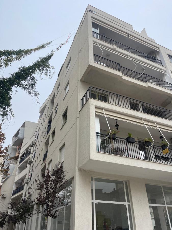 Apartment In The Heart Of Old Bazaar, Tirana - Hana Apartments Esterno foto
