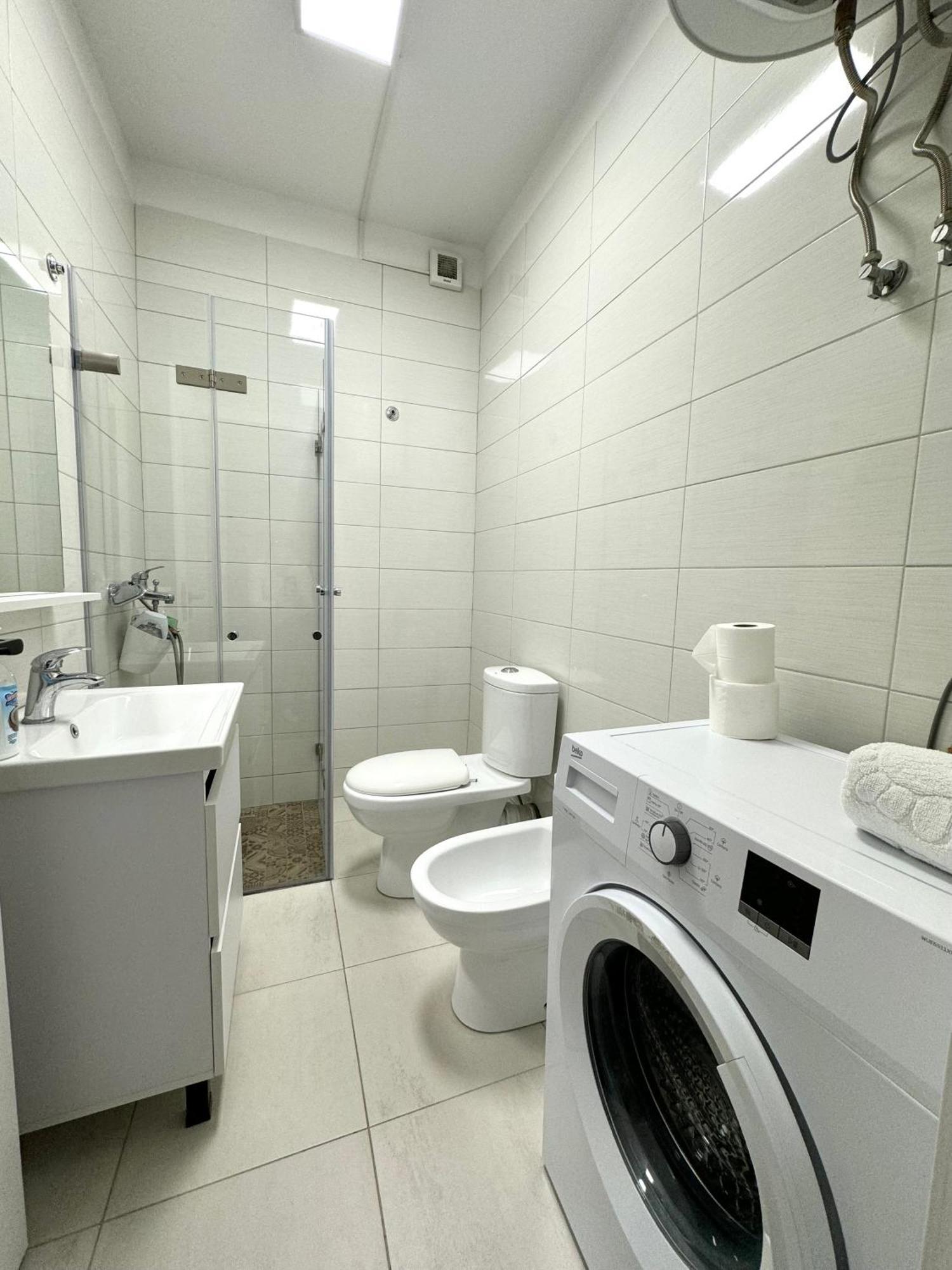 Apartment In The Heart Of Old Bazaar, Tirana - Hana Apartments Esterno foto